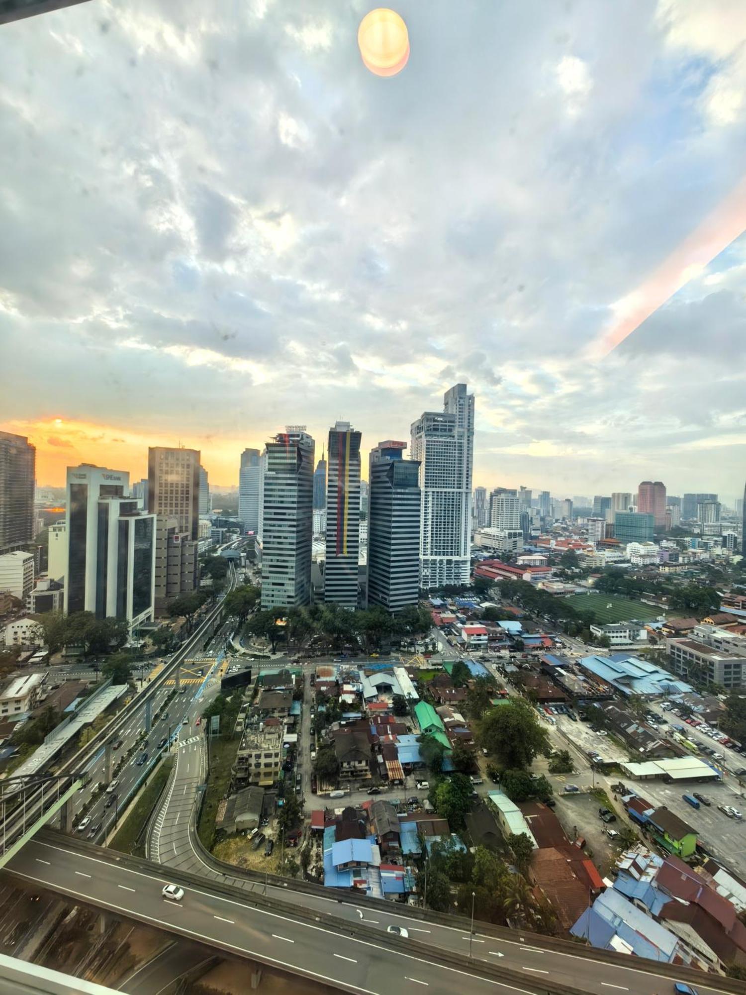 Platinum Klcc & Bukit Bintang Apartment Kuala Lumpur Bagian luar foto